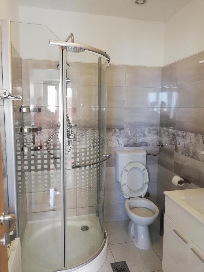 Apartman Postira Rot Esterno foto